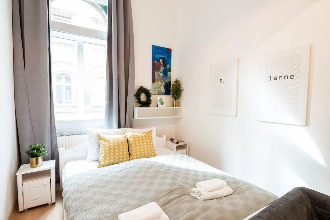 Cosy And Central Apartment With 4 Bedrooms And A/C Budapest Exterior photo