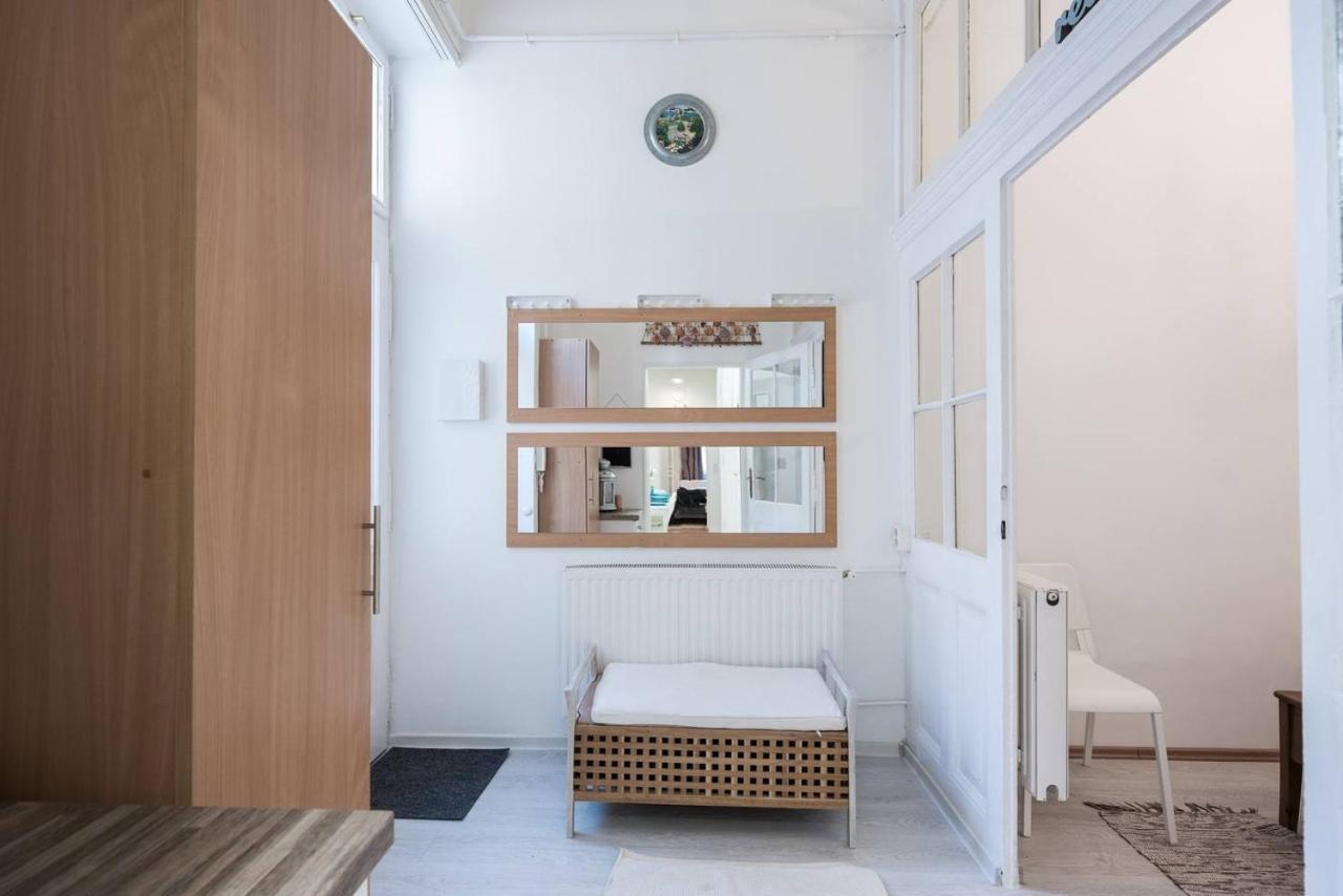 Cosy And Central Apartment With 4 Bedrooms And A/C Budapest Exterior photo